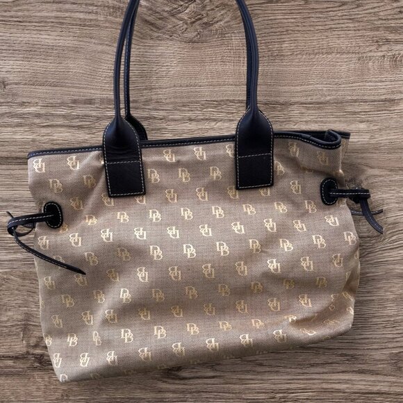 Dooney & Bourke Other - Dooney and Bourke Bag